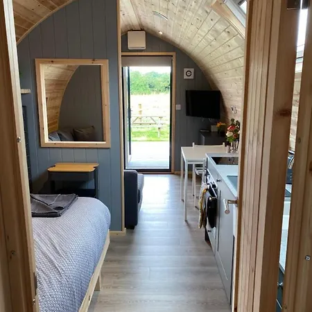 Mowbray & Glamping 营地 *