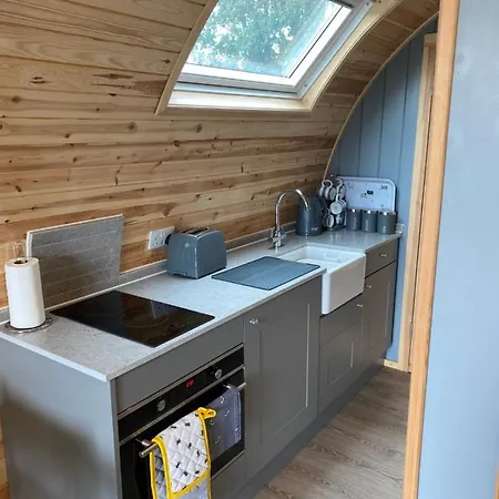 Mowbray & Glamping キャンプ場 *